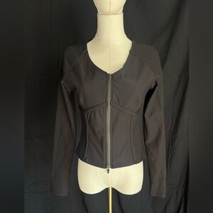 AKIRA Black Fitted athletic top